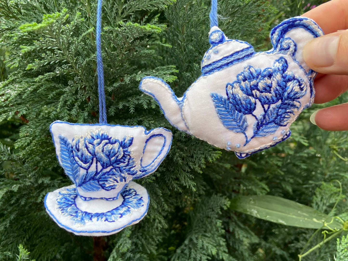 Delft blue tea pot ornament embroidery kit